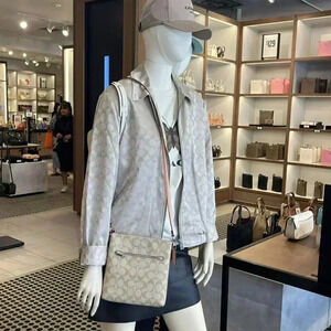 COACH MINI ROWAN FILE BAG IN SIGNATURE CANVAS CS182 SVX1W